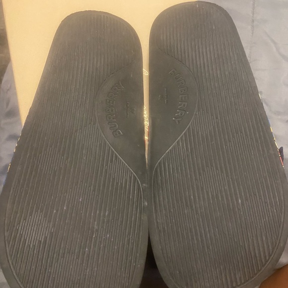 Designer sandals.. - Picture 6 of 6